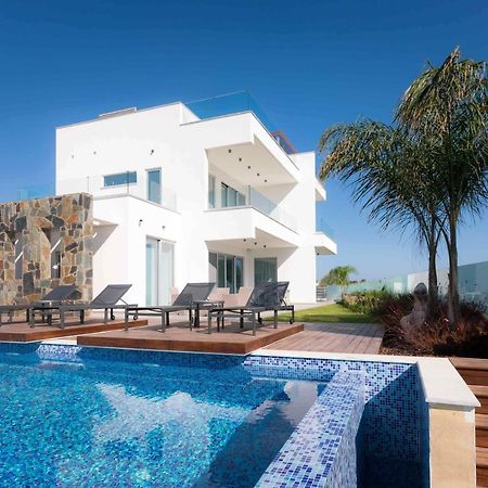 Sea Pearl Beachfront Villas - Breeze Айя-Напа Екстер'єр фото