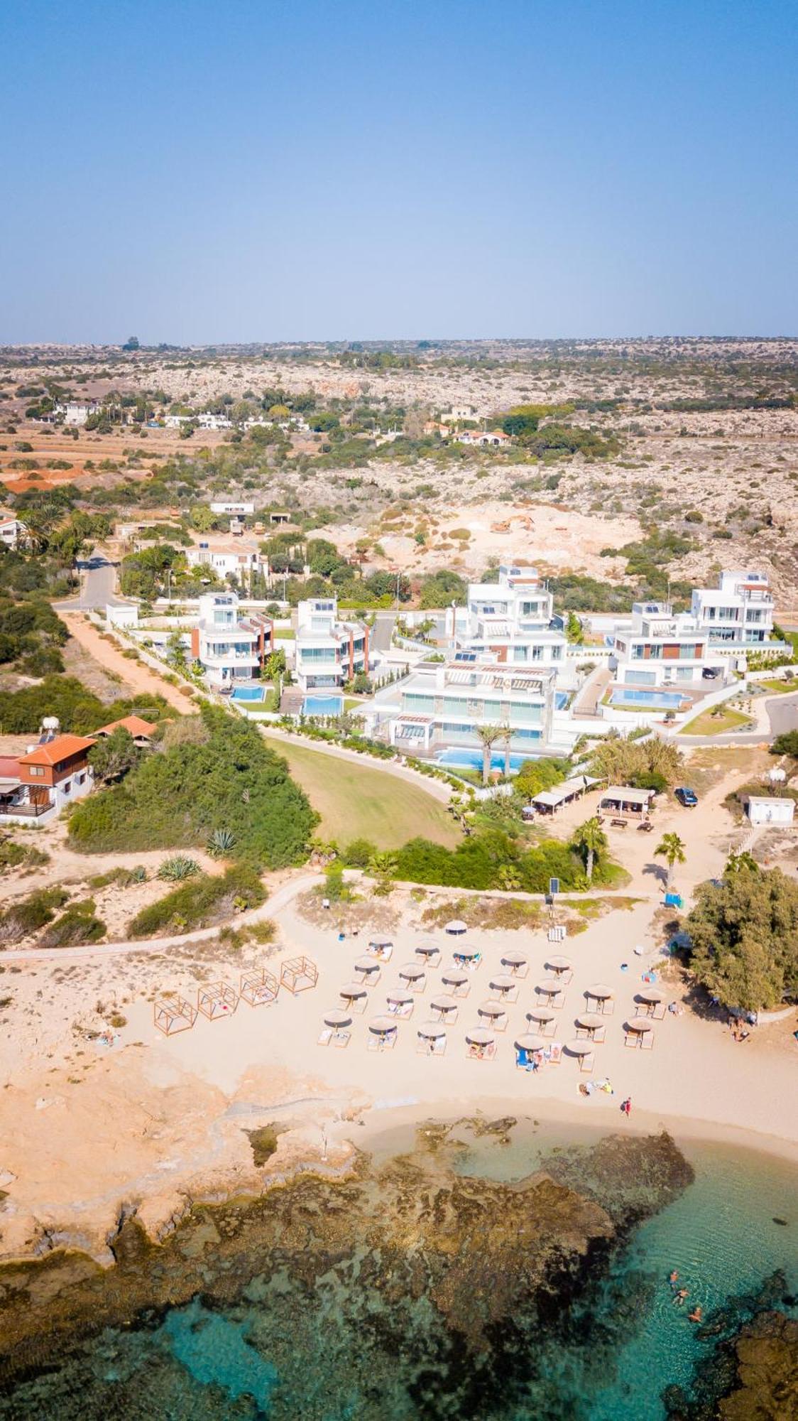 Sea Pearl Beachfront Villas - Breeze Айя-Напа Екстер'єр фото