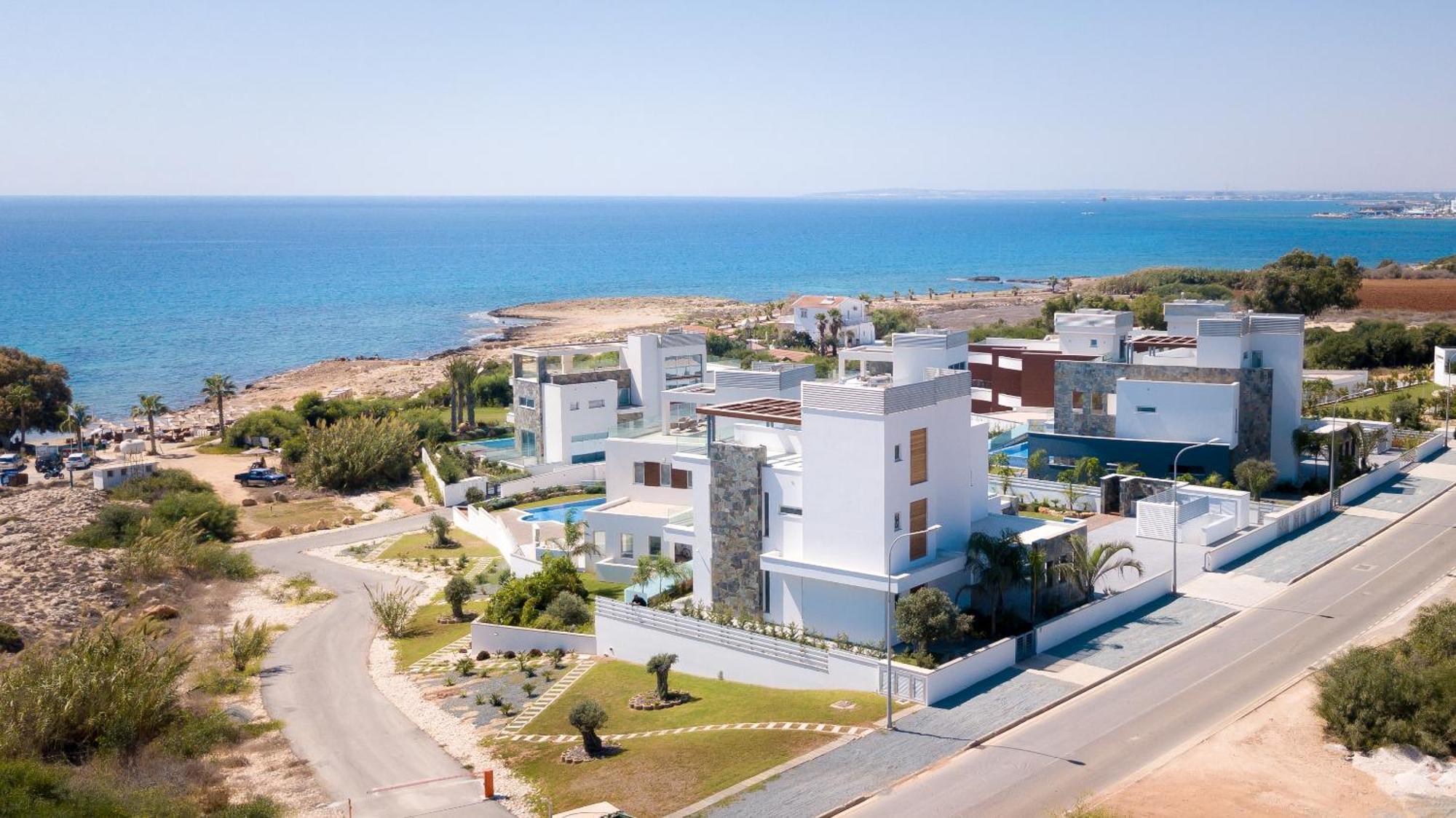 Sea Pearl Beachfront Villas - Breeze Айя-Напа Екстер'єр фото